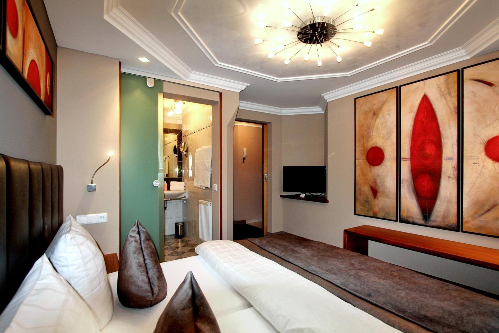 Gruetter Luxury *
